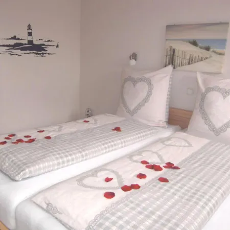 Terrassen-fewo-heimathaven-direkt-am-ostseestrand